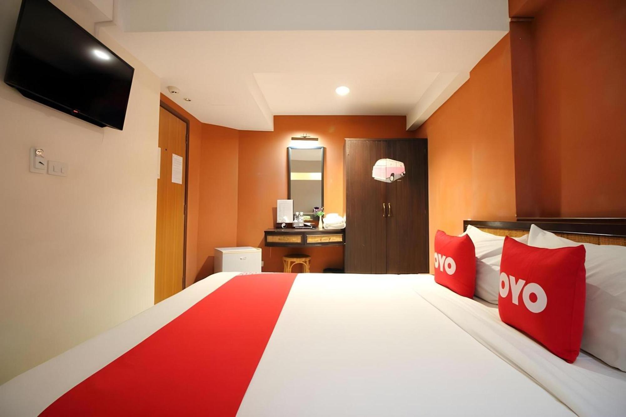 Pannee Lodge Khaosan - Sha Plus Bangkok Exteriör bild